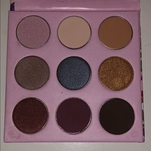 Winky Lux Eyeshadow Palette
